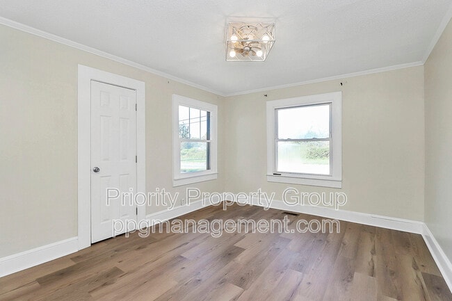 Building Photo - 1104 Linwood Rd