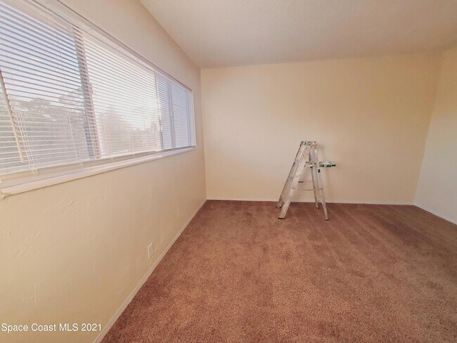 Building Photo - 1711 Dixon Blvd