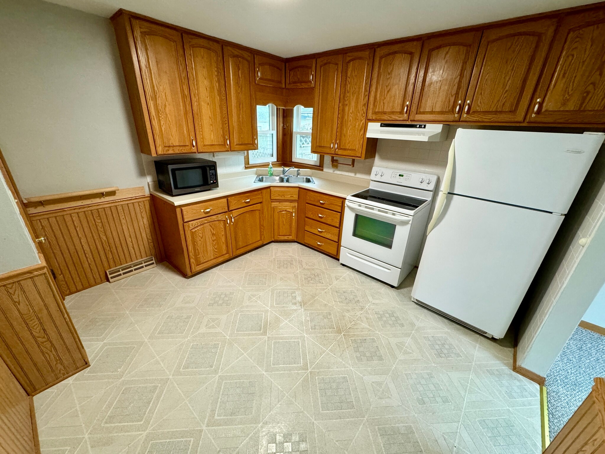 Building Photo - 638 Englewood Ave