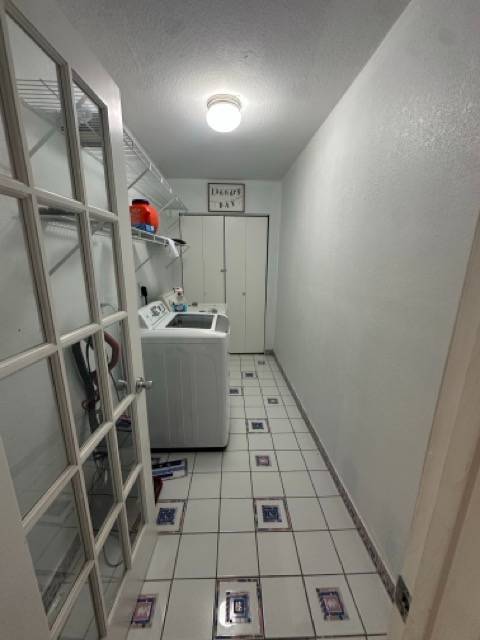 Building Photo - 4020 NW 101st Dr