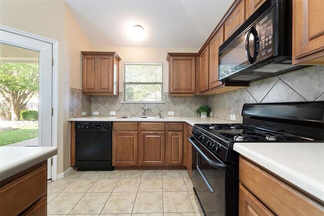 Building Photo - 4423 Meadowside Ln