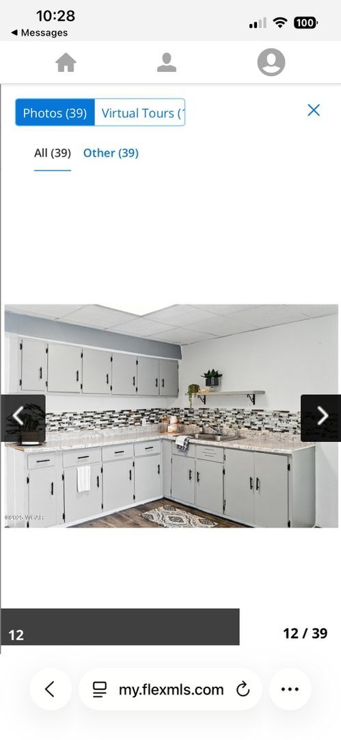 Building Photo - 419 S Collett St