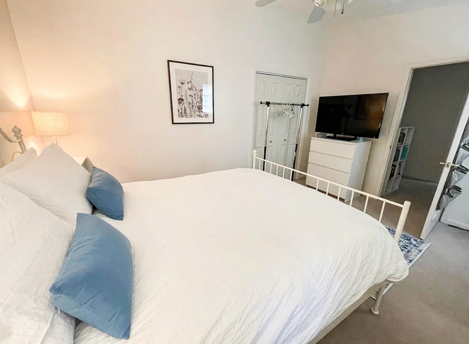 Building Photo - 104 Briarwood Dr