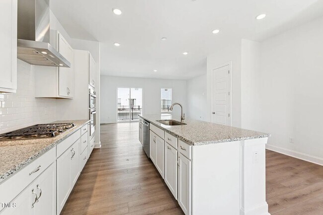 Building Photo - 1508 Village Hall Ln