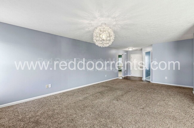 Building Photo - 7217 Burlat Ln