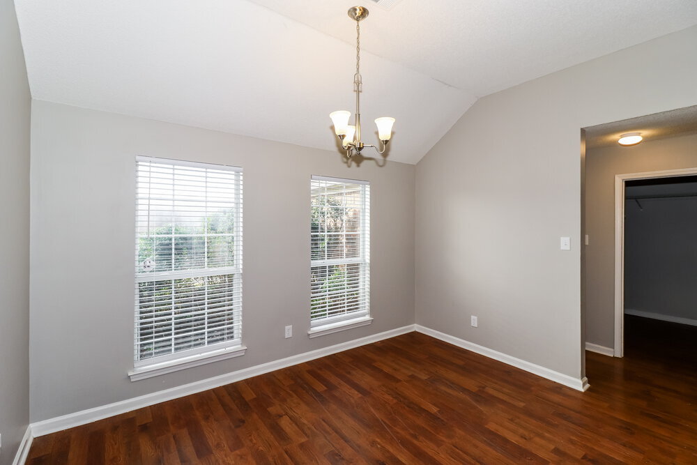 Building Photo - 50 Lakewood Dr