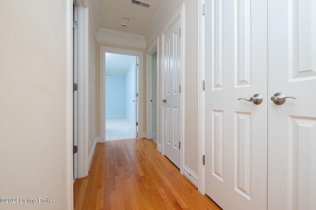 Building Photo - 3003 Glenhill Ct