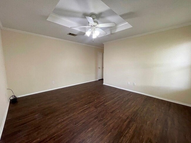 Building Photo - 17500 Dashwood Creek Dr