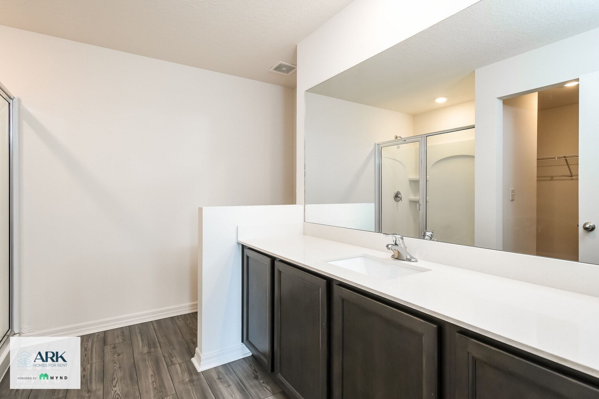 Building Photo - 409 Kensington View Dr