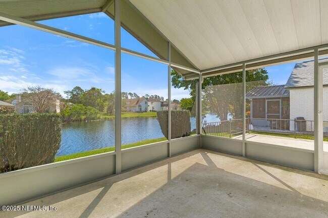 Building Photo - 2887 Lantana Lakes Dr