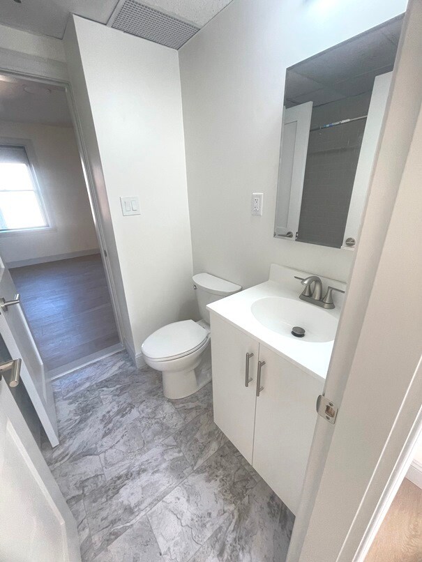 Building Photo - 475 MA-2