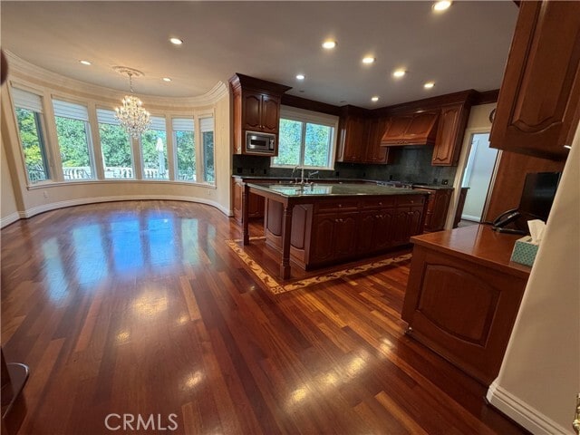 Building Photo - 28080 Laura Ct