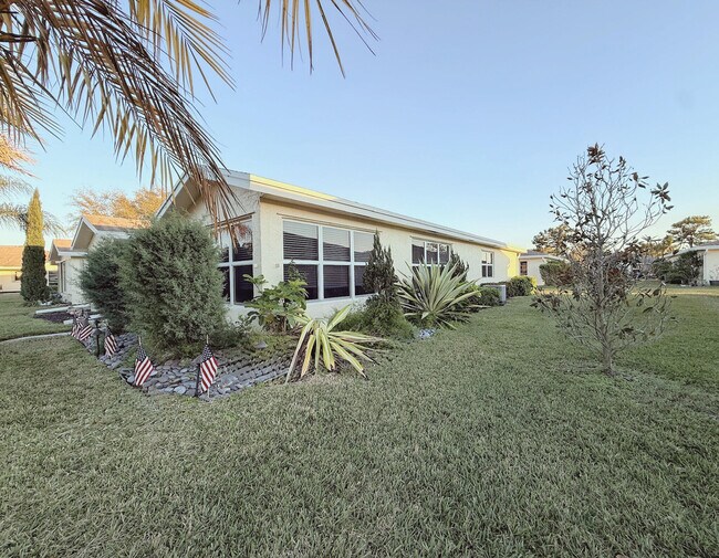 Building Photo - 5301 Lakefront Blvd