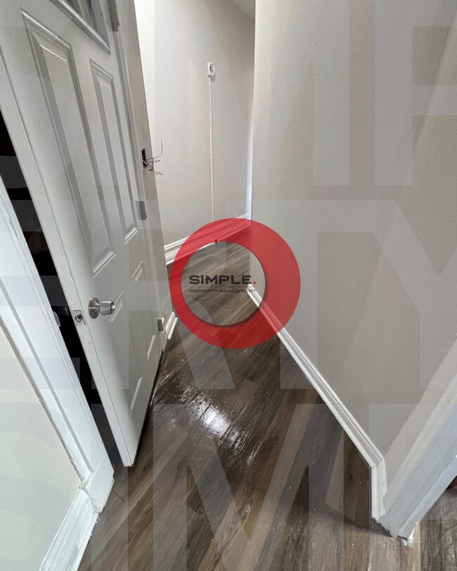 Building Photo - 230 N 4th St