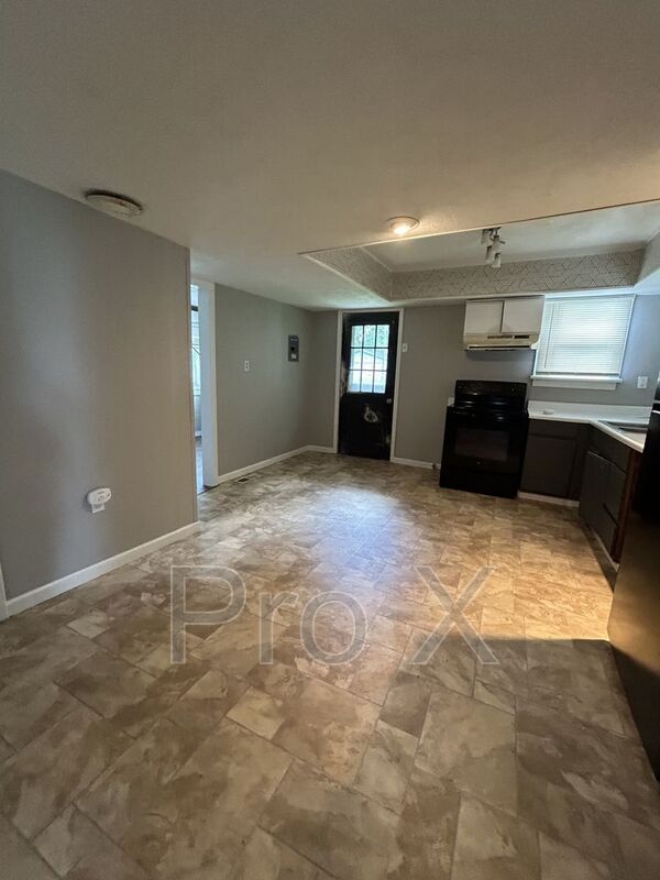 Building Photo - 406 S Joplin St