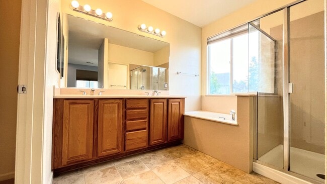 Building Photo - 1693 Salamoni Ct