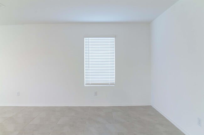 Building Photo - 404 Dewberry Dr