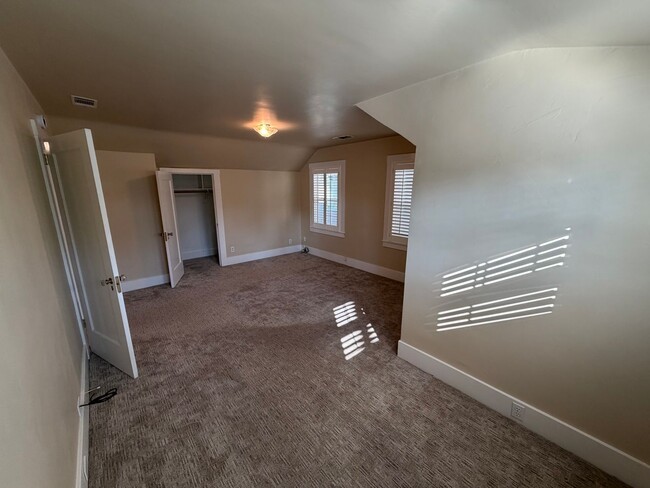 Building Photo - East Sacramento Home | 3 bedroom / 2 bathroom |1 bedroom 1 bath ADU | Available Now!