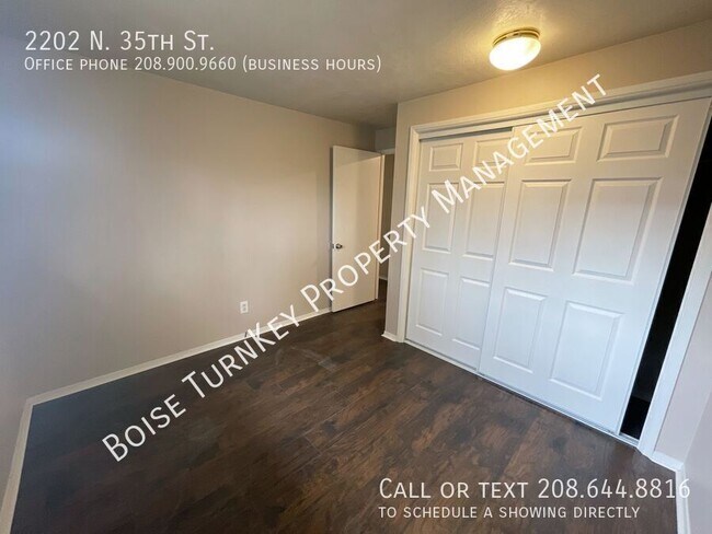 Building Photo - 2202 N 35th St