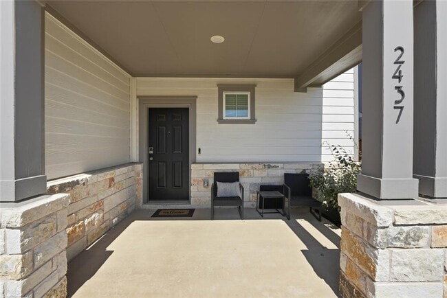 Building Photo - 2437 Lucy Axel Ln