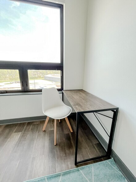 Building Photo - 1261 8th St