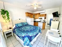 Building Photo - 322 Oregon St