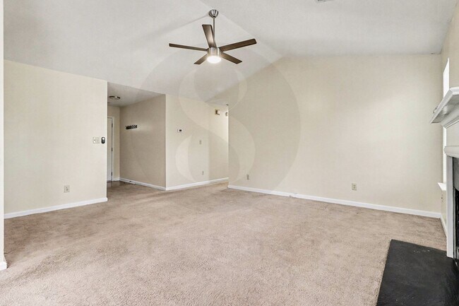 Building Photo - 3BR/2BA on Full Basement in Jonesboro