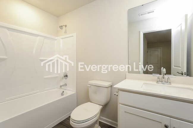 Building Photo - 5597 Hydrangea St