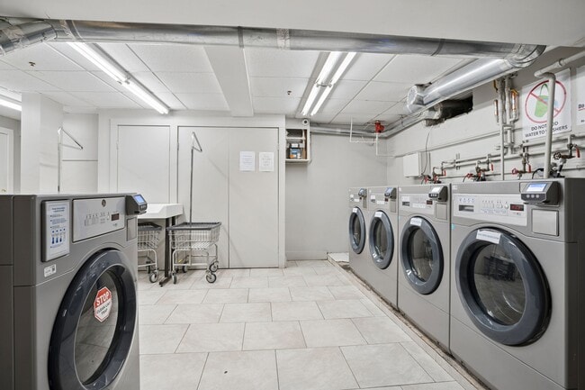 Building Photo - 48 W 138th St