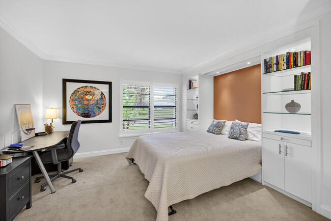 Building Photo - 2801 Deer Creek Country Club Blvd