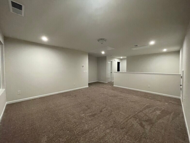 Building Photo - 2745 Sparrowgap Trl