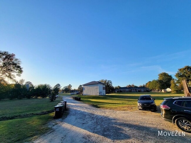 Building Photo - 1076 Norris Rd