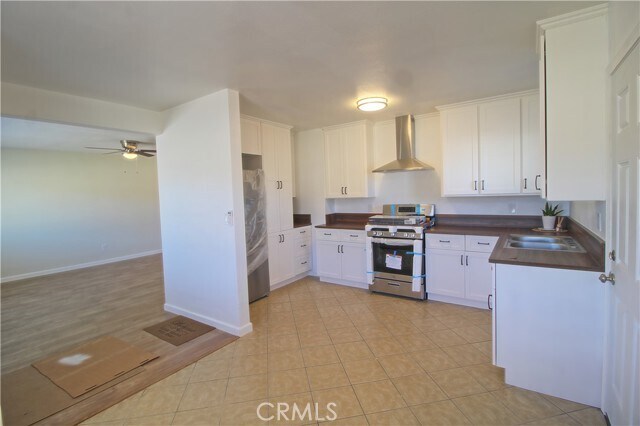 Building Photo - 7685 Sterling Ave