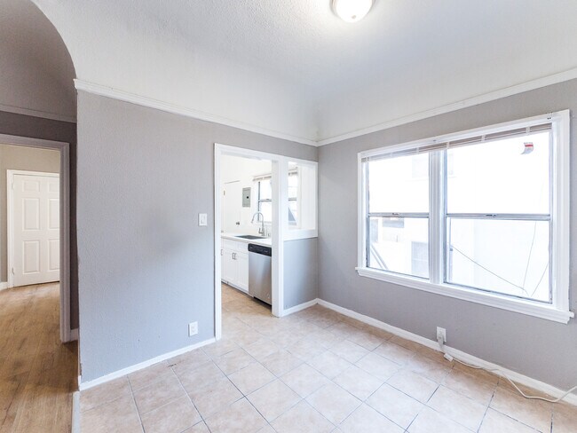 Building Photo - 209 N Berendo St