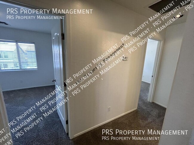 Building Photo - 45563 W Starlight Dr