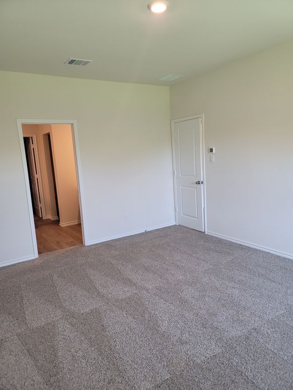 Building Photo - 1216 Riverbrook Ln