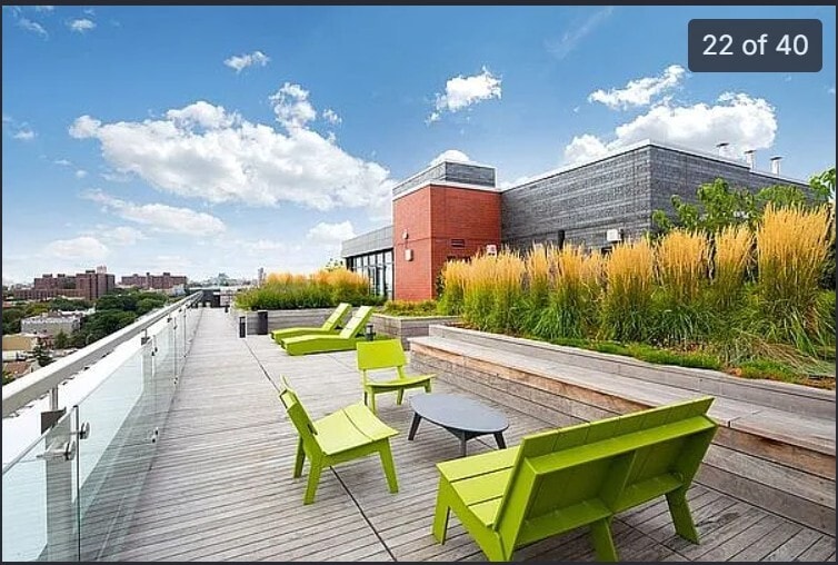 Building Photo - 8 Vanderbilt Ave