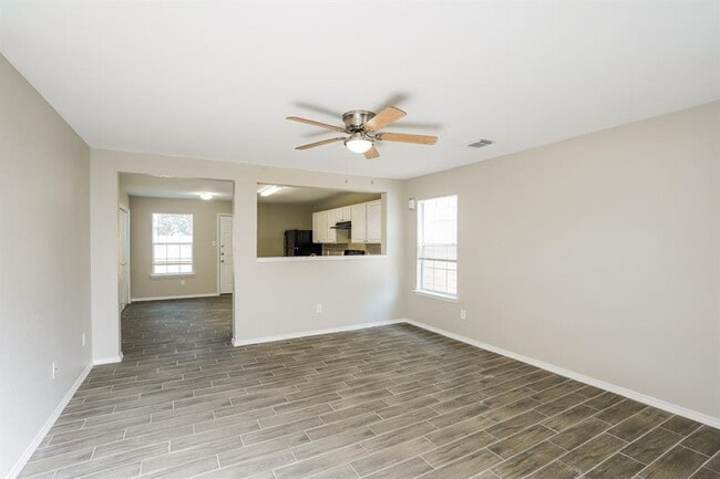 Building Photo - 343 Remington Creek Dr