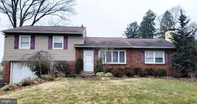 Primary Photo - 236 Arundel Ave