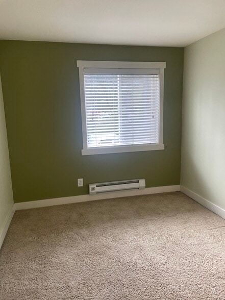 Building Photo - 15821 Leary Way