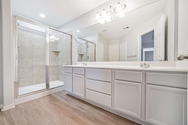 Building Photo - 14906 Twilight Knl Trl