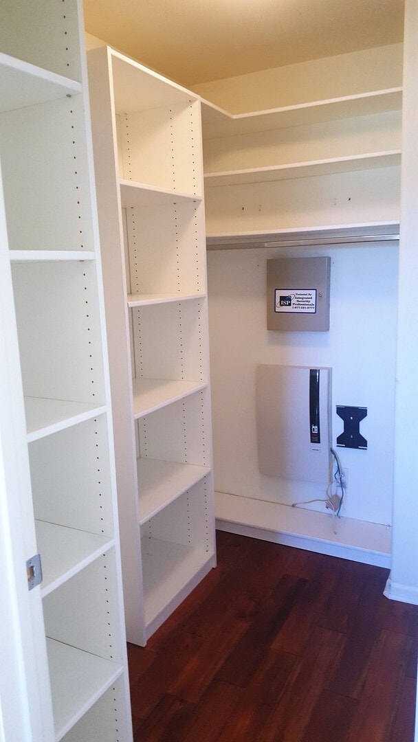 Building Photo - San Ramon's Lovely Windemere, Canadora Two Story Home 3 Br. + Loft, 2.5 Ba.