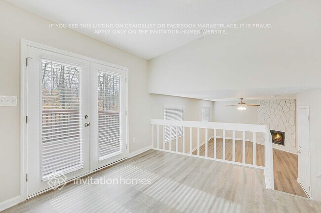 Building Photo - 834 Forest Path