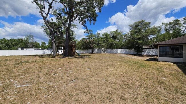 Building Photo - 1524 Newhope Rd
