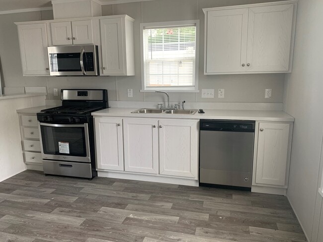 Building Photo - 34 E Arizona