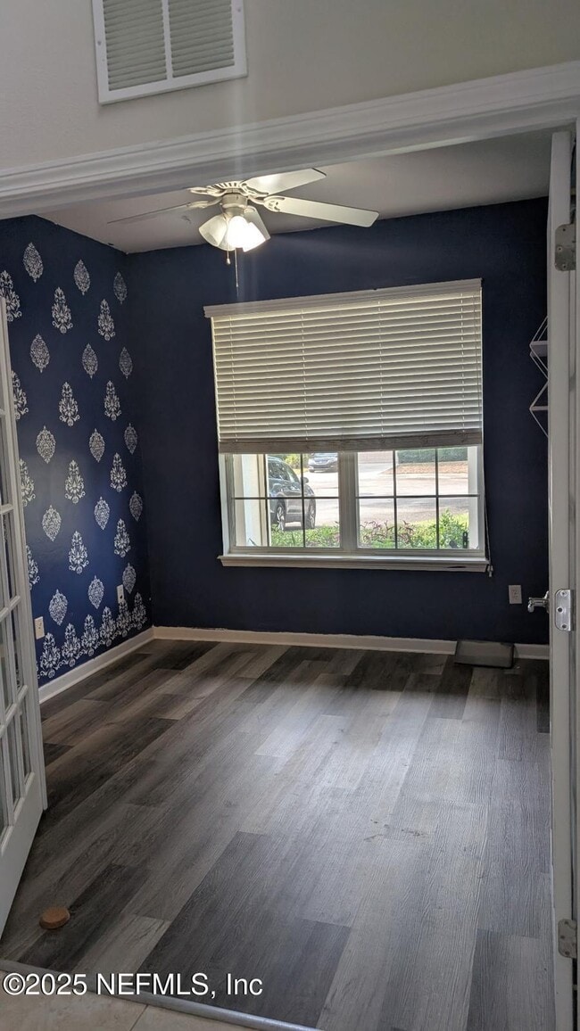 Building Photo - 6500 White Flower Ct