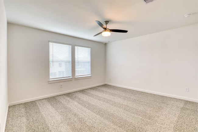 Building Photo - 2818 Lisburn Ter Ln