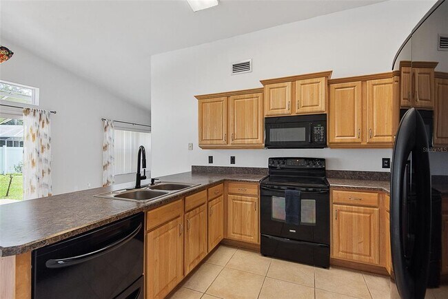 Building Photo - 113 Whippoorwill Dr