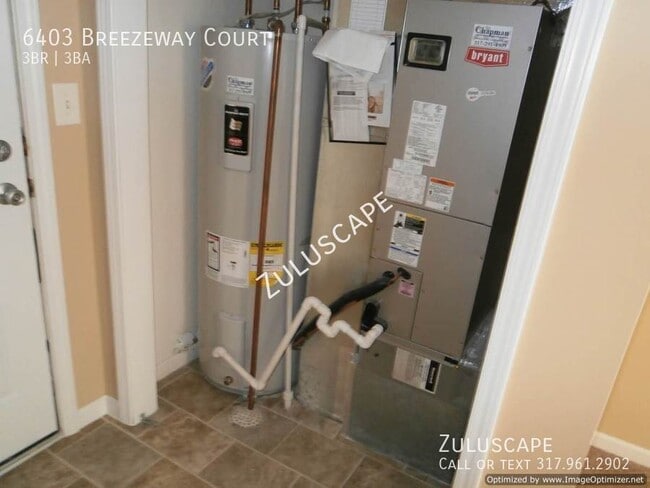 Building Photo - 6403 Breezeway Ct