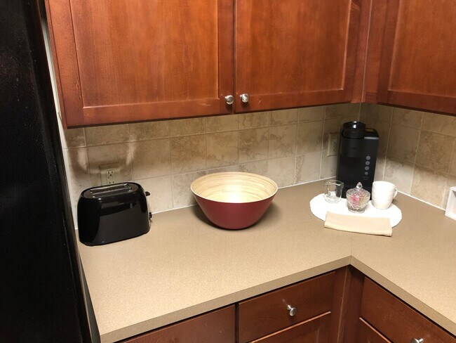 Building Photo - 31 Station Ct